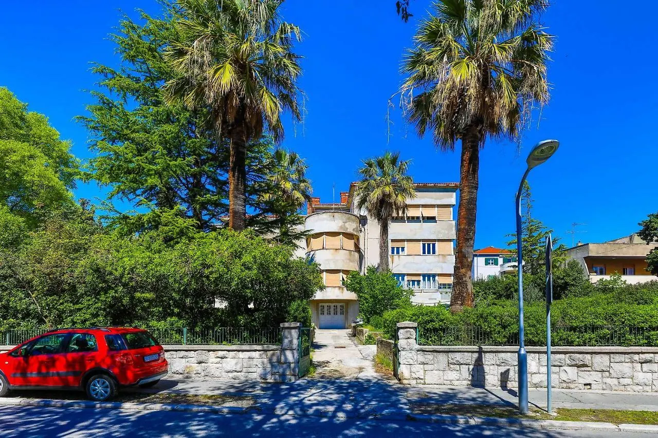 Apartment Lux Lana Σπλιτ